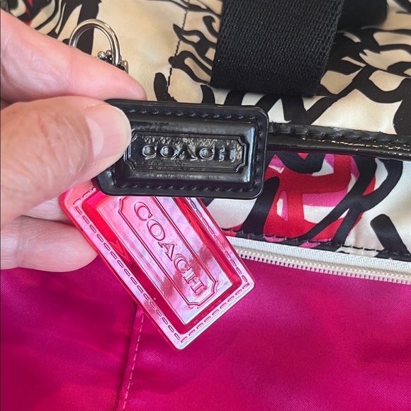 COACH Poppy Daisy Floral Graffiti Kyra Tote Bag 14.5”x10”x4” Preloved - Picture 13 of 17